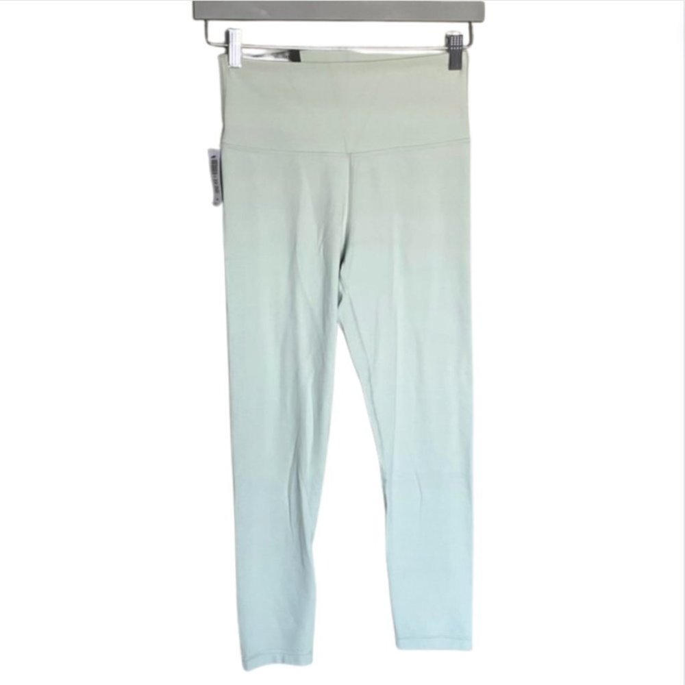 Aritzia TNA Action Atmosphere Ankle Butter Hi-Rise Leggings